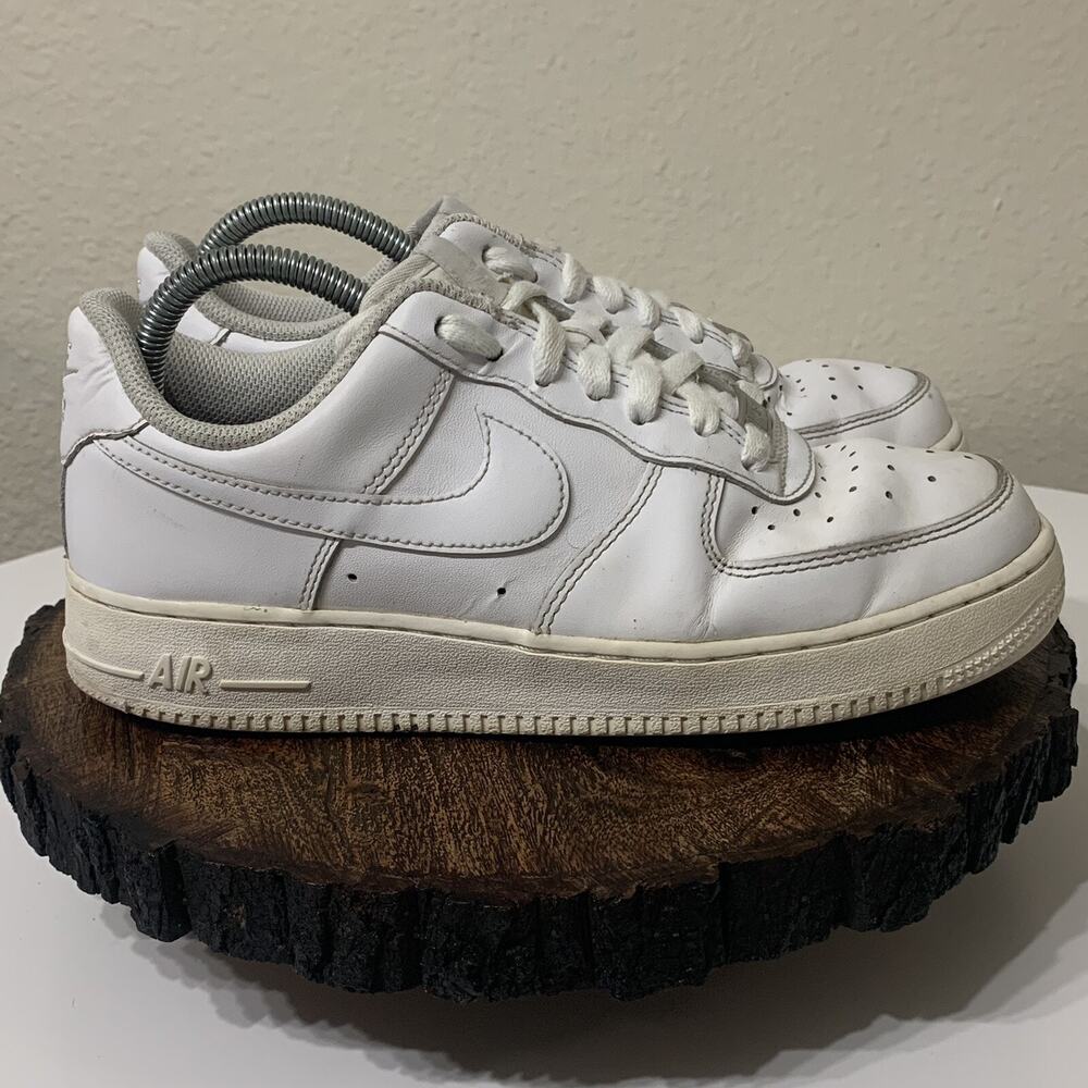 Nike Air Force 1 07' Womens Size 8.5 Triple White Shoes AF1 DD8959-100 *FLAWS